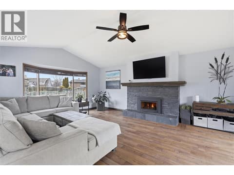 Photo 19 of 2298 Balfour Court, Aberdeen, Kamloops