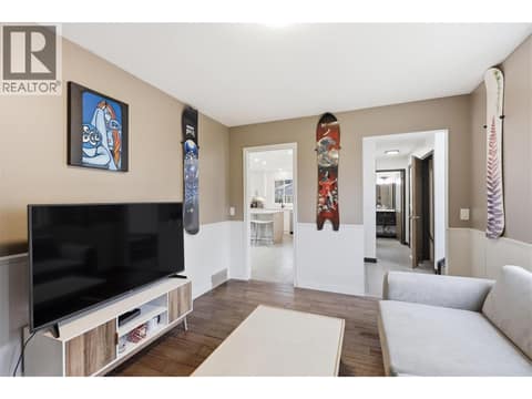Photo 24 of 2298 Balfour Court, Aberdeen, Kamloops