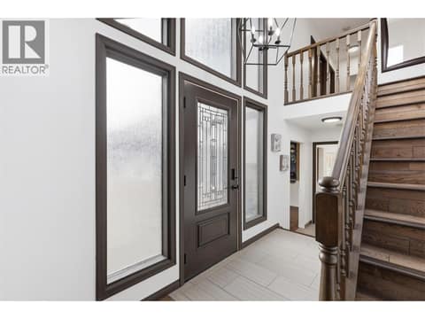 Photo 3 of 2298 Balfour Court, Aberdeen, Kamloops