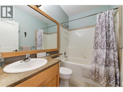 Main bathroom - 4pc at 511 Yates Road Unit# 110, North Glenmore, Kelowna