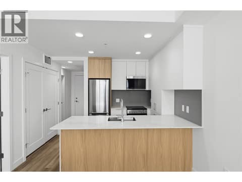 Photo 13 of 270 Riverside Drive Unit# 608, Main North, Penticton