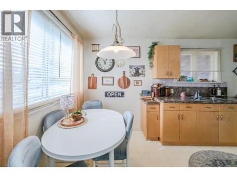 Photo 14 of 797 FORESTBROOK Drive, Main North, Penticton