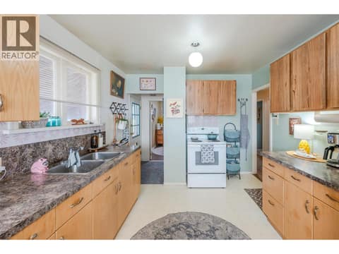 Photo 17 of 797 FORESTBROOK Drive, Main North, Penticton