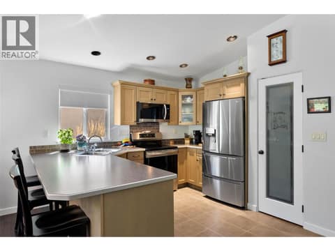 Photo 18 of 757 Rosewood Crescent, Sun Rivers, Kamloops