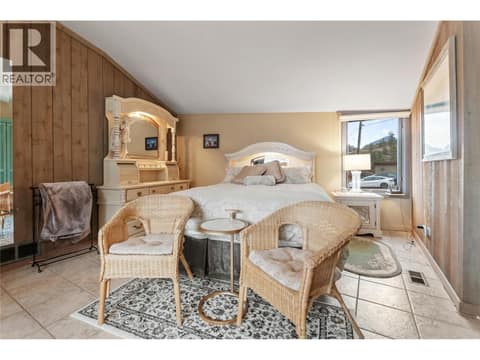 Bedroom at 264 EASTSIDE Road, Eastside/Lkshr Hi/Skaha Est, Okanagan Falls