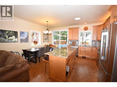 Photo 13 of 430 Hummingbird Avenue, Okanagan North, Vernon