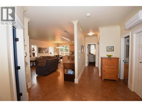 Photo 8 of 430 Hummingbird Avenue, Okanagan North, Vernon