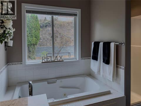 Photo 21 of 101 Coppertree Court, Sahali, Kamloops
