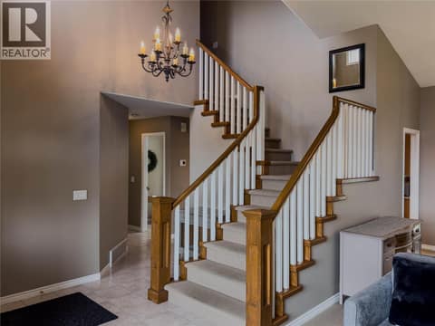 Photo 3 of 101 Coppertree Court, Sahali, Kamloops