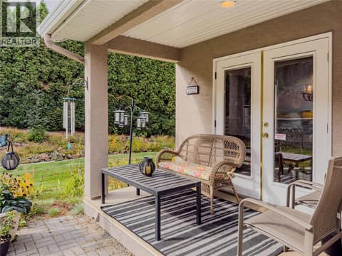 Photo 7 of 101 Coppertree Court, Sahali, Kamloops