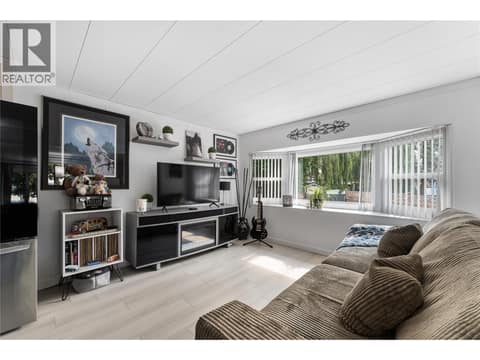 Photo 10 of 1999 97 Highway S Unit# 85, Lakeview Heights, West Kelowna
