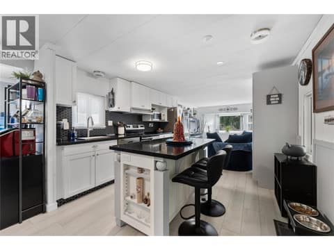 Photo 7 of 1999 97 Highway S Unit# 85, Lakeview Heights, West Kelowna
