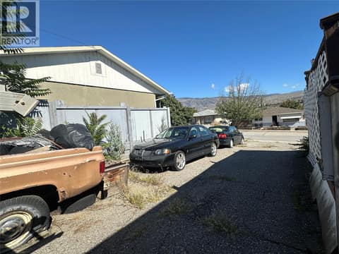 Side yard - parking at 5952 Okanagan Street, Oliver