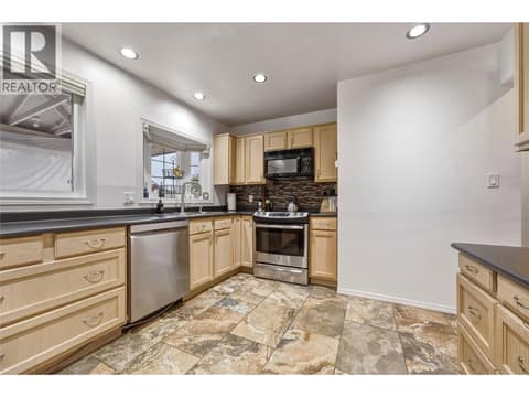 Photo 11 of 1206 39B Avenue, East Hill, Vernon