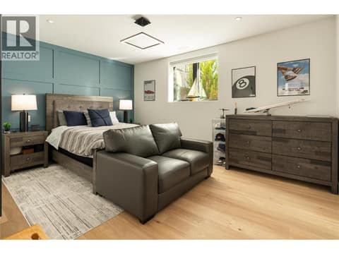 Bedroom 3 with en-suite at 538 Clifton Court, Glenmore, Kelowna