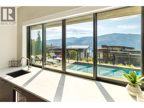 Bi Parting Slider to exterior at 538 Clifton Court, Glenmore, Kelowna