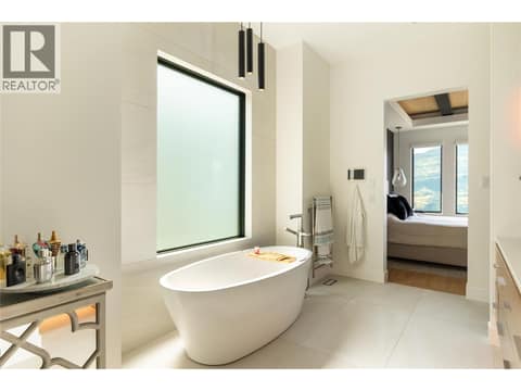 Free standing tub with freestanding tub filler at 538 Clifton Court, Glenmore, Kelowna