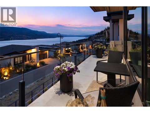 Global Surface deck finishing at 538 Clifton Court, Glenmore, Kelowna