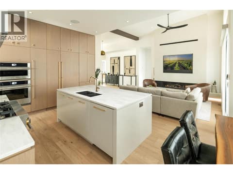 Jenn-Air wall oven and convection microwave at 538 Clifton Court, Glenmore, Kelowna