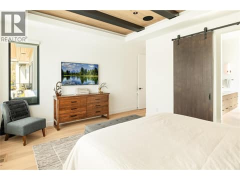 Power blinds at 538 Clifton Court, Glenmore, Kelowna