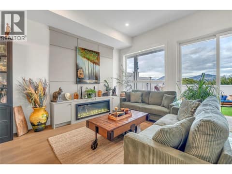 Photo 10 of 386 Chardonnay Avenue, Oliver