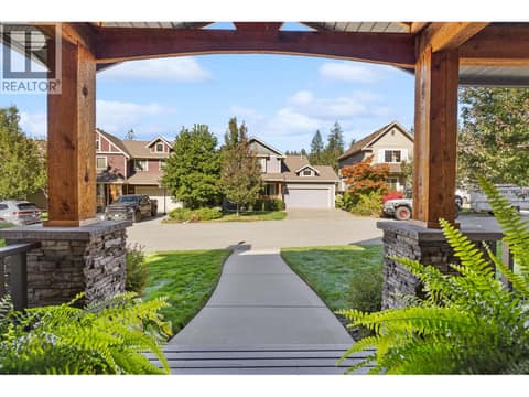 Photo 11 of 905 Paret Crescent, Lower Mission, Kelowna