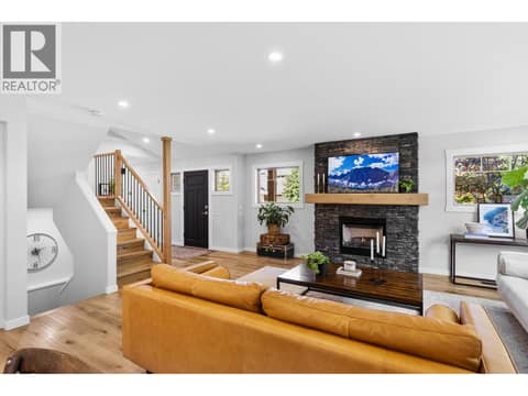 Photo 26 of 905 Paret Crescent, Lower Mission, Kelowna