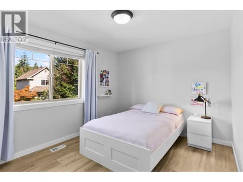 Second bedroom at 905 Paret Crescent, Lower Mission, Kelowna