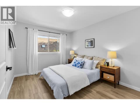 Third bedroom upstairs at 905 Paret Crescent, Lower Mission, Kelowna
