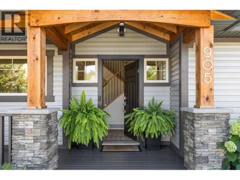 Welcoming front porch at 905 Paret Crescent, Lower Mission, Kelowna