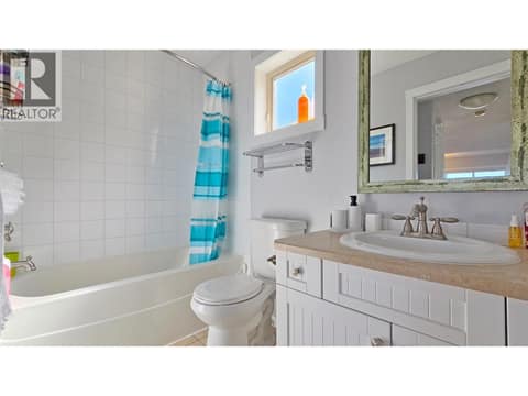 Main floor bath at 6822 Madrid Way Unit# 310, Fintry, Kelowna