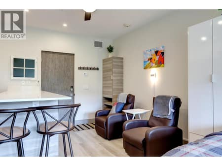 Long kitchen island at 2555 Lakeshore Road Unit# 419, Okanagan Landing, Vernon