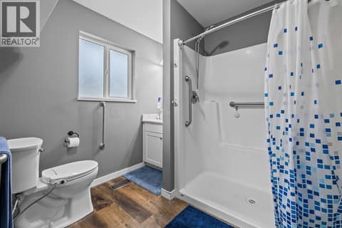 Accessible Ensuite at 7151 Dunwaters Road, Fintry, Kelowna