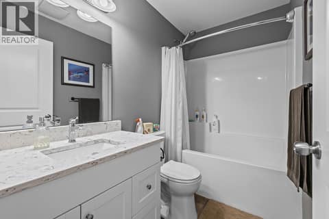 Main Bath at 7151 Dunwaters Road, Fintry, Kelowna