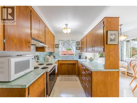 Photo 8 of 14001 Amm Avenue, Main Town, Summerland
