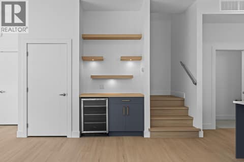Photo of opposite side unit at 662 Birch Avenue Unit# 1, Kelowna South