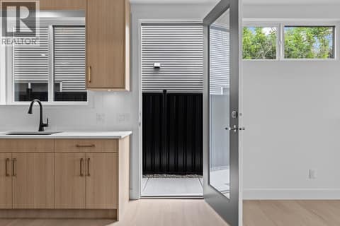 Photo of opposite side unit at 662 Birch Avenue Unit# 1, Kelowna South