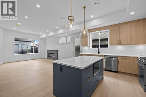 Photo of opposite side unit at 662 Birch Avenue Unit# 4, Kelowna South