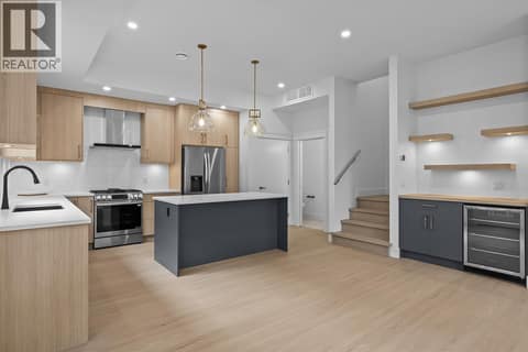 Wine fridge/bar. Photo of opposite side unit at 662 Birch Avenue Unit# 4, Kelowna South