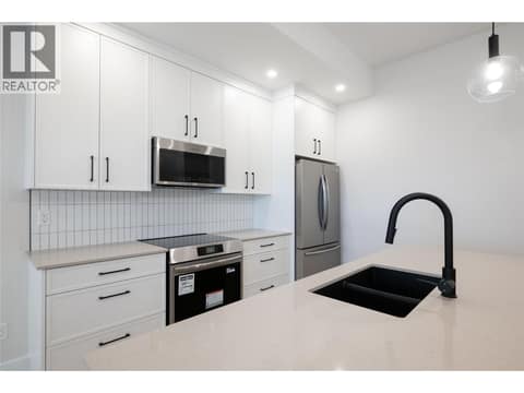 Photo 11 of 163 CHESTNUT Avenue, North Kamloops