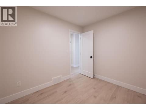 Photo 4 of 163 CHESTNUT Avenue, North Kamloops