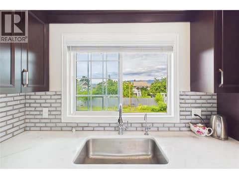Photo 3 of 610 Ziprick Road, Rutland South, Kelowna
