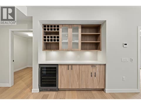 Photo 14 of 9652 Benchland Drive Unit# 404, Lake Country South West