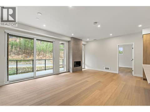 Photo 15 of 9652 Benchland Drive Unit# 404, Lake Country South West