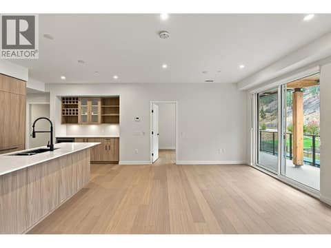 Photo 18 of 9652 Benchland Drive Unit# 404, Lake Country South West