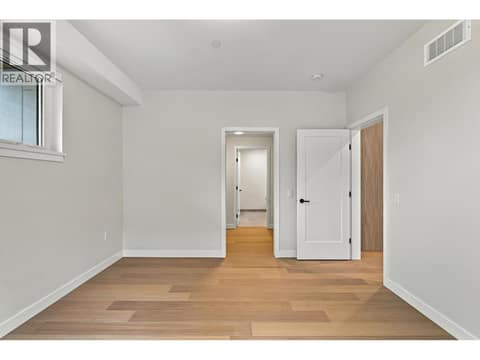 Photo 22 of 9652 Benchland Drive Unit# 404, Lake Country South West