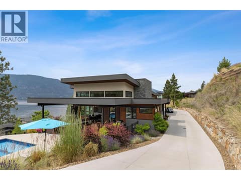 Private driveway Lakestone Esates at 1740 Granite Road, Lake Country South West