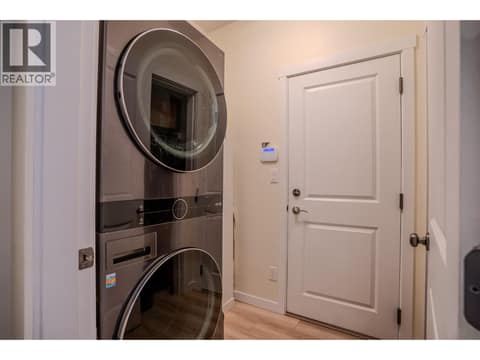 Photo 16 of 2620 ROSEWOOD Avenue, Brocklehurst, Kamloops