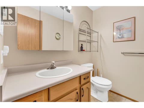 Photo 18 of 272 Green Avenue W Unit# 402, Main South, Penticton