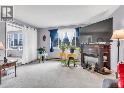 Photo 4 of 272 Green Avenue W Unit# 402, Main South, Penticton